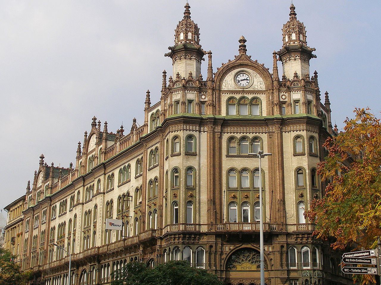 Párisi Udvar Hotel Budapest — Budapest conference hotel